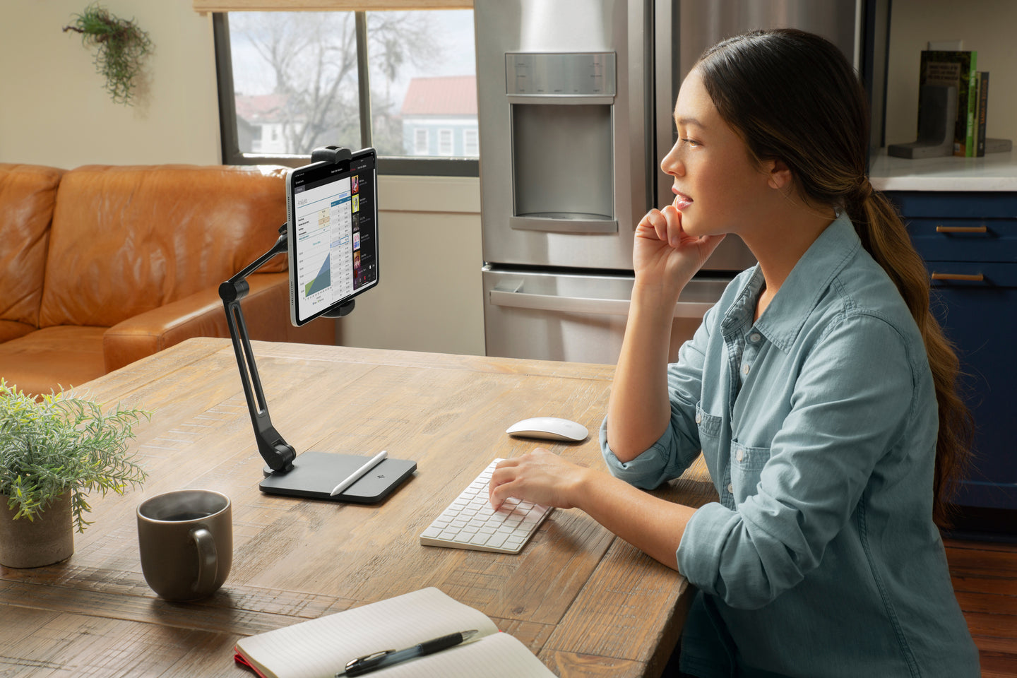 Bras réglable pour iPad HoverBar Duo de Twelve South