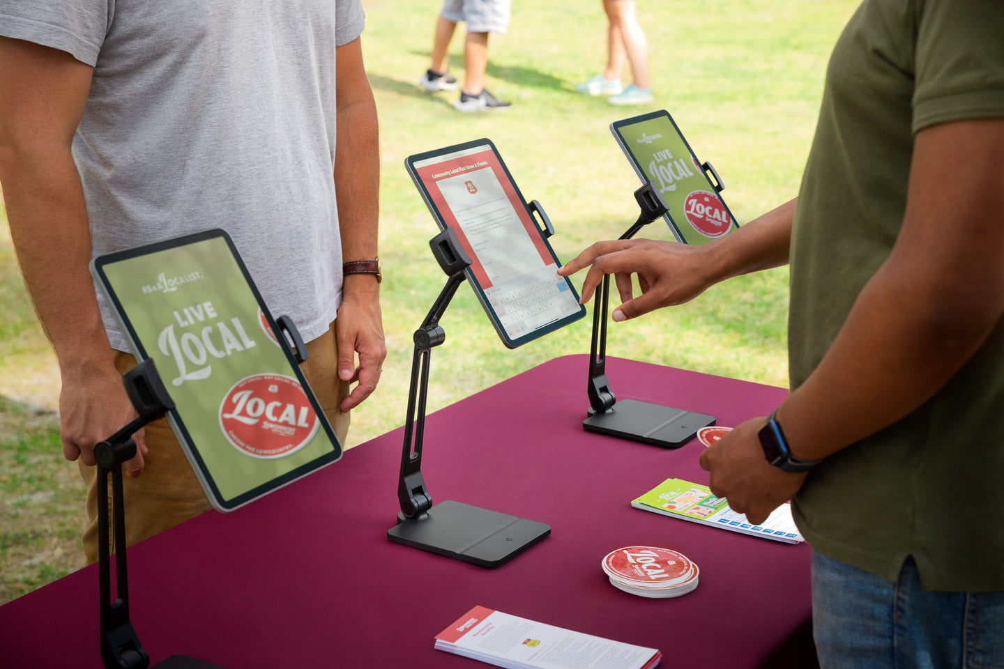 Bras réglable pour iPad HoverBar Duo de Twelve South