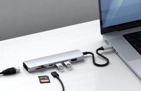 Adaptateur USB-C Slim Multi-Port avec Ethernet de SATECHI